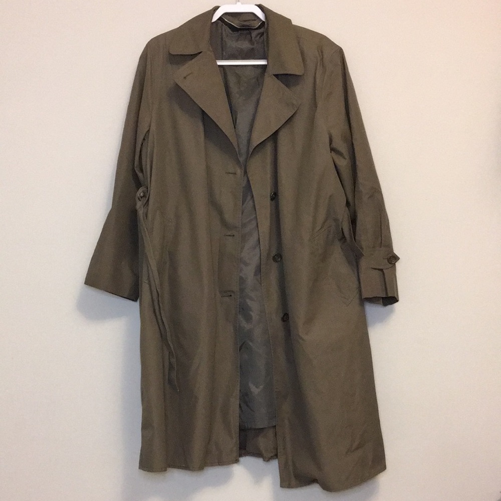 Vntg  trench coat